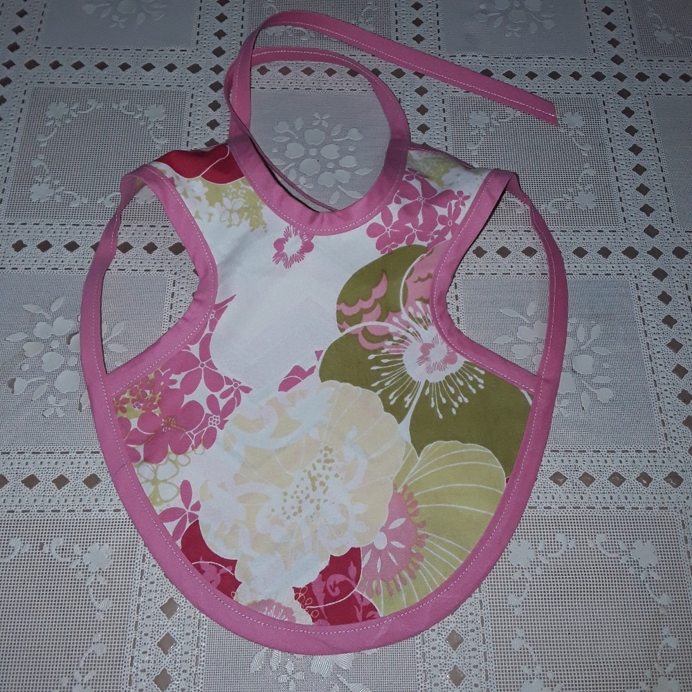 Reversible baby bib for your little baby girl. - Picture 3 of 3